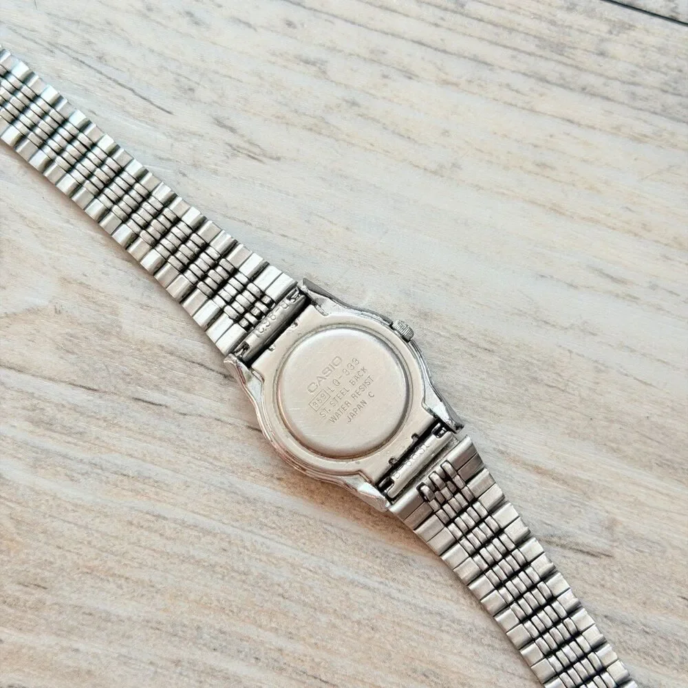 Vintage Casio Quartz Silver Tone Petite Watch Dainty Minimalist 80s 90s Japan